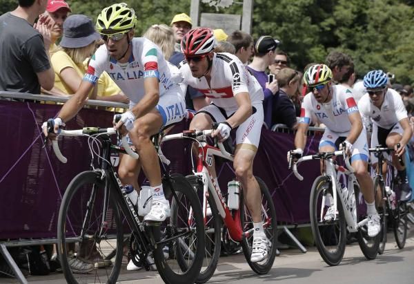 Vincenzo Nibali (Italy) repeatedly looked to break the deadlock.