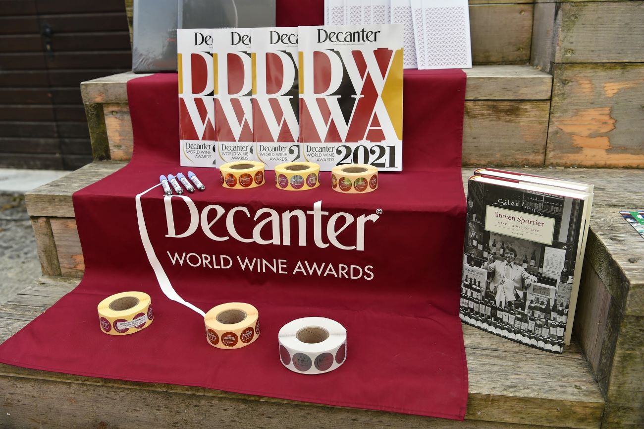 DWWA at the Salon of Decanter Award Winners