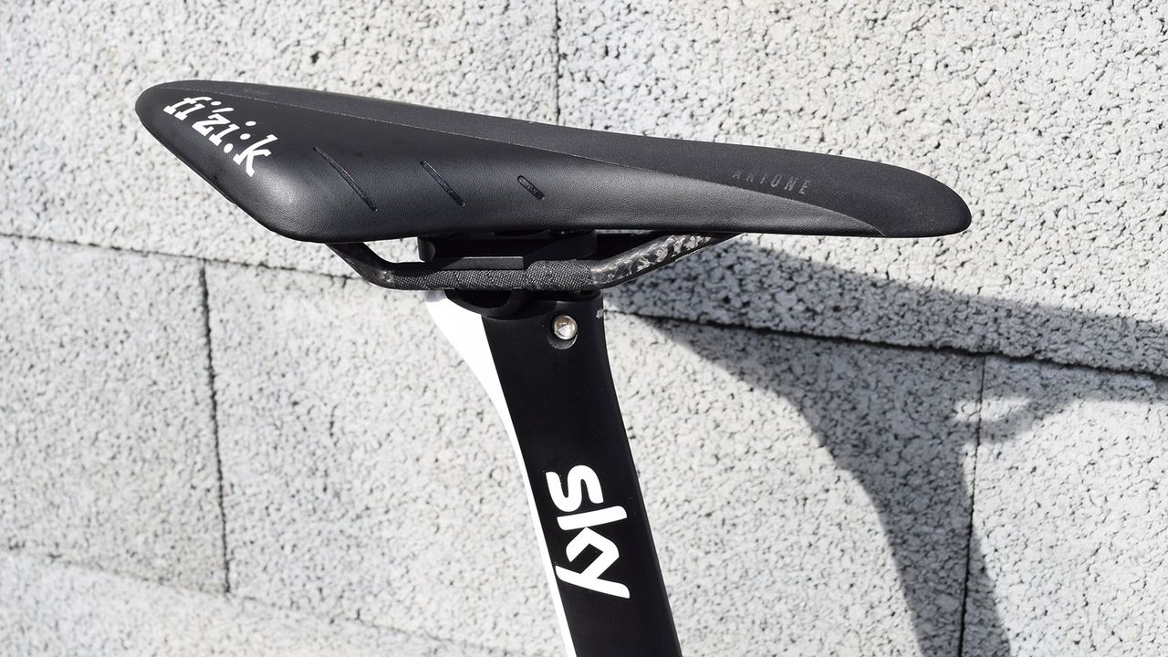 Geraint Thomas opts for a Fizik Arione saddle
