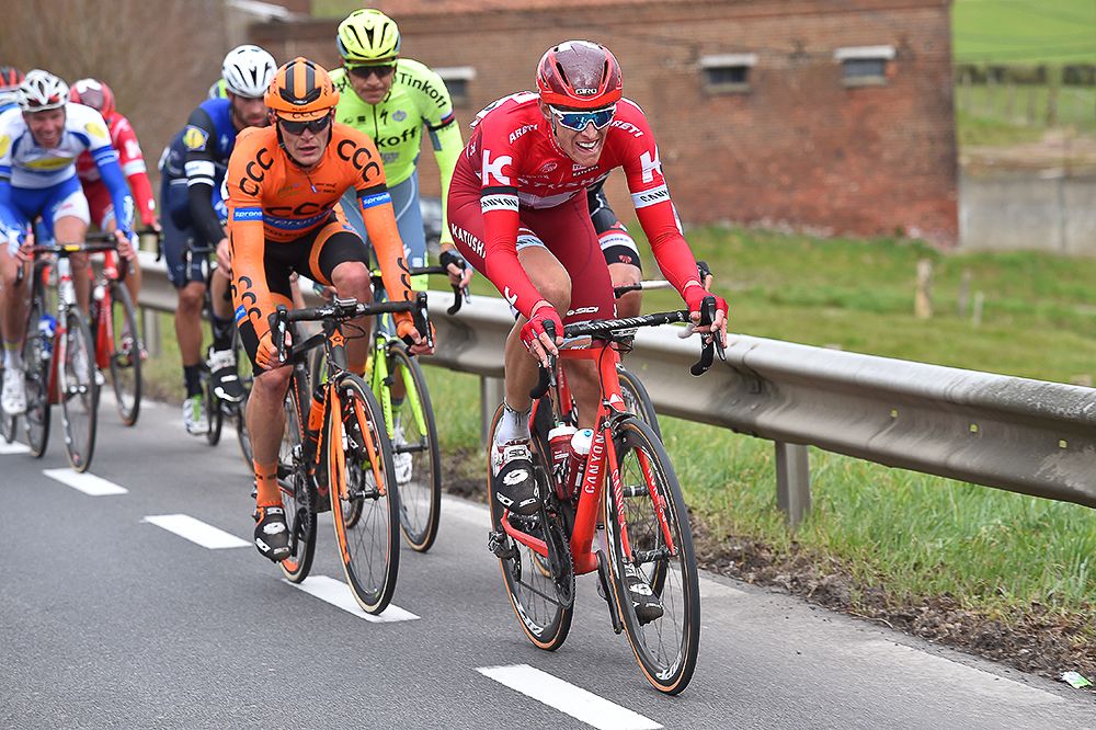 Nils Politt powers a late move at Dwars door Vlaanderen