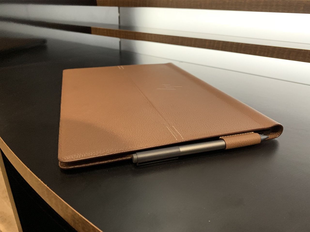 Spectre Folio