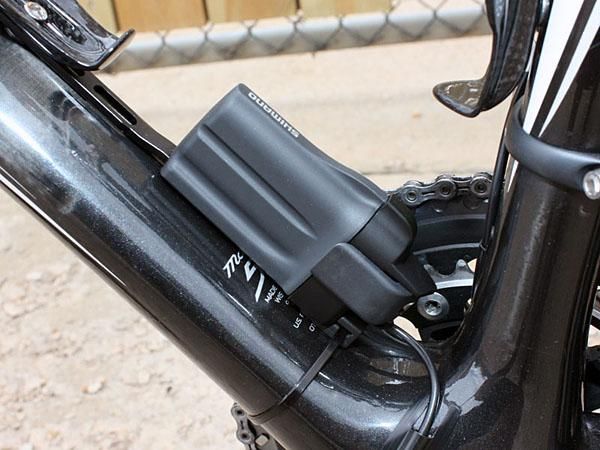Skeptics have voiced concerns over battery life but we can assure you that it's simply not an issue. Even Garmin-Slipstream team riders only charged their batteries once during the entire 2,448km-long Giro d'Italia.