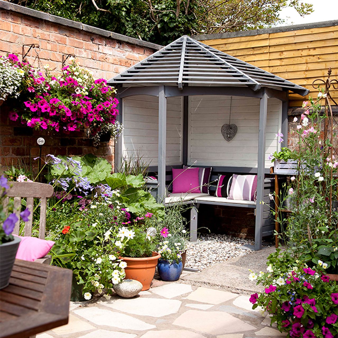 Patio ideas on a budget – 18 cost-effective ways to transform your ...