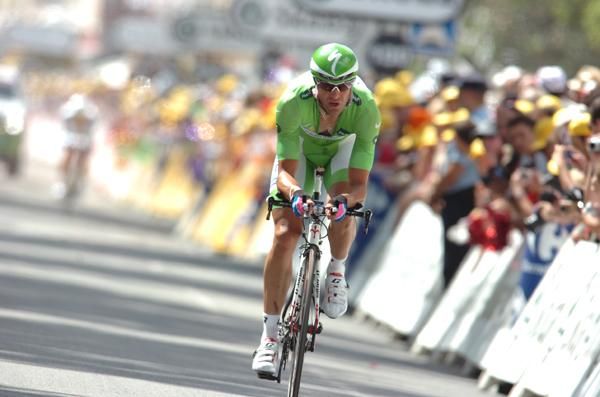 Alessandro Petacchi (Lampre-Farnese Vini) still has a lot to do if he is to secure green