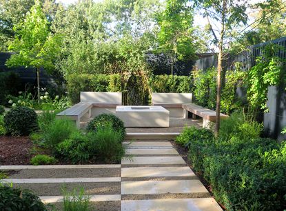 modern garden landscape design with outdoor dining