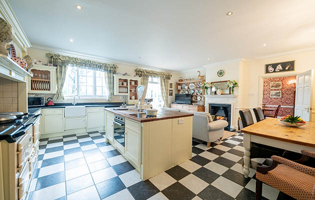 278_ASHWOOD_MANOR_2018