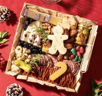 Boarderie Holidays Classic Cheese & Charcuterie Board Boarderie Holidays Classic Cheese & Charcuterie Board