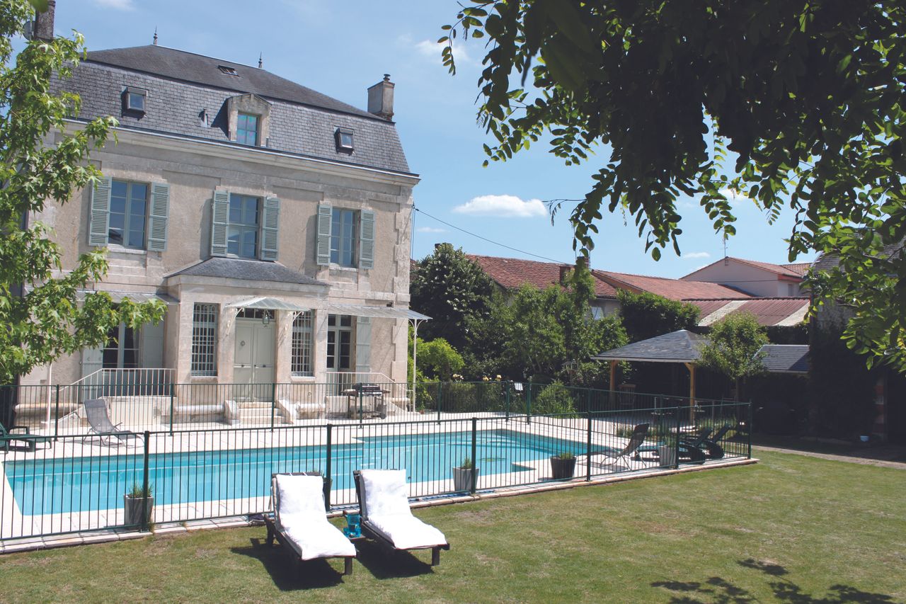 france_petit_chateau_astier_house_.jpg