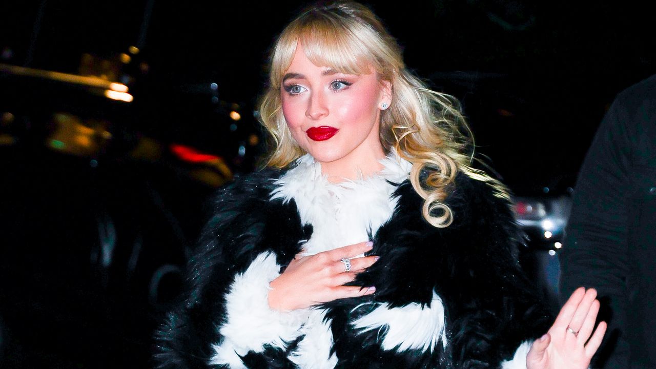 Sabrina Carpenter attends her Nonsense Christmas Netflix premiere wearing a vintage Chanel fur coat and a holiday shoe trend