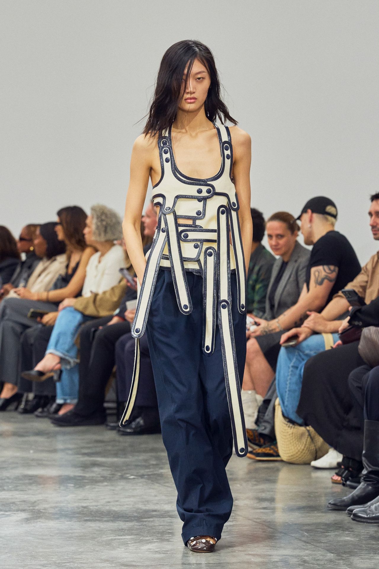 Courr&egrave;ges S/S 2027 runway