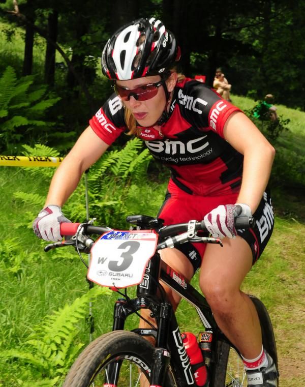 Chloe Forsman (BMC) riding to a top ten finish