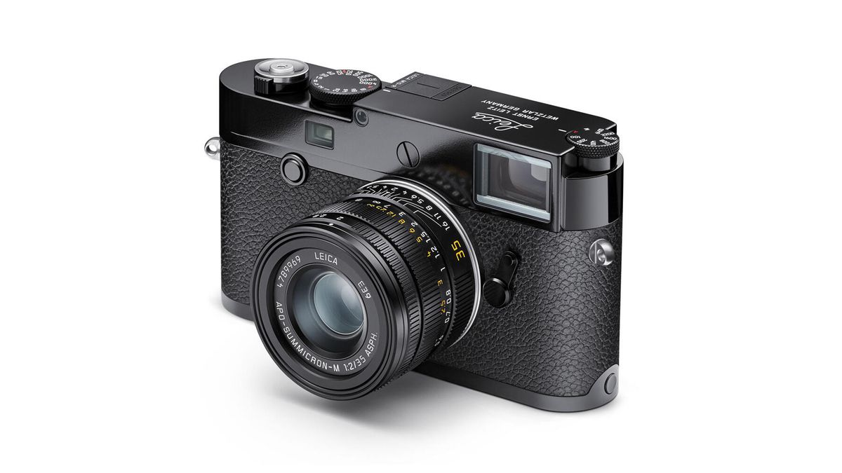 Leica M10-R Black Paint Finish