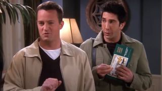 Chandler (Matthew Perry) and Ross (David Schwimmer) appear in a scene together on Friends.