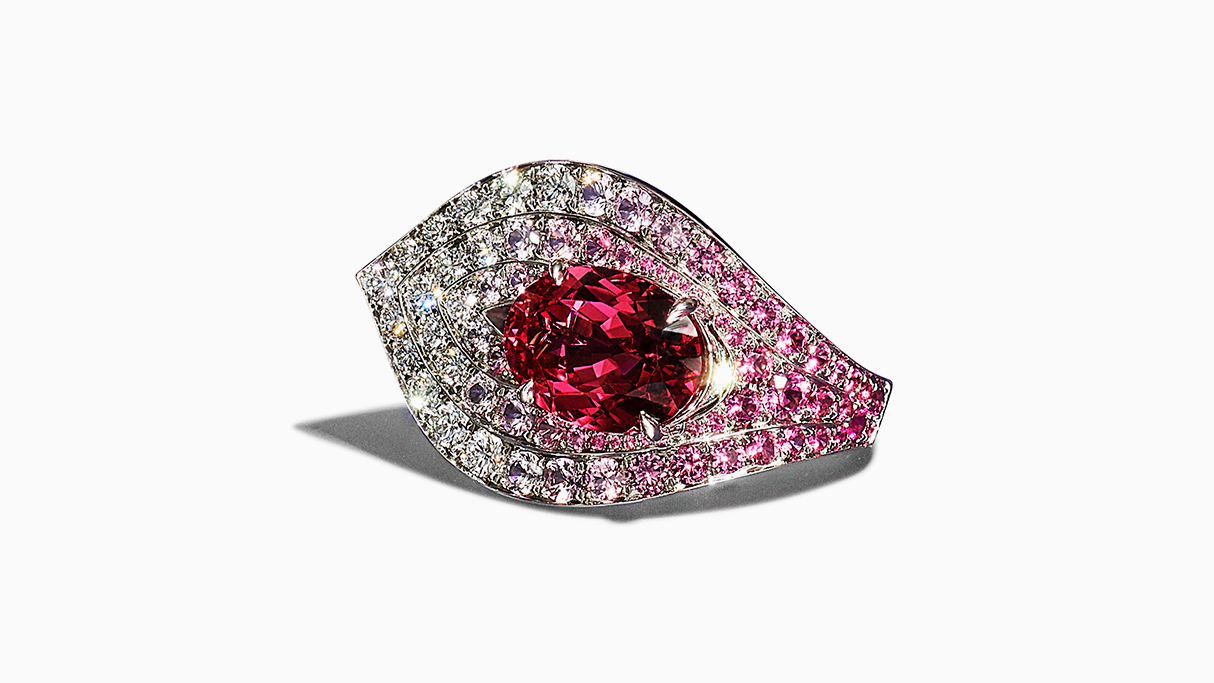 Tiffany & Co high jewellery ring in diamonds