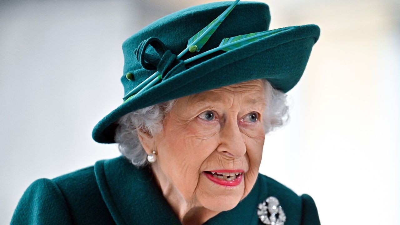 Queen Elizabeth II arrives with for the opening of the sixth session of the Scottish Parliament on October 02, 2021 in Edinburgh, Scotland. The ceremony, which opened the new session of the devolved Scottish government, paid tribute to “local heroes” from across Scotland who have supported their communities throughout the coronavirus pandemic