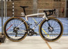 Demi Vollering's Specialized S-Works Tarmac SL8
