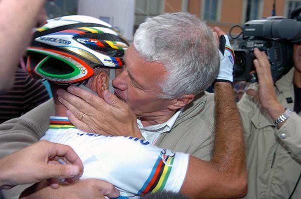 Paolo Bettini and Lefevere (Quick-Step) emotional after win