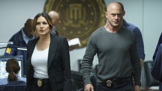 Mariska Hargitay and Christopher Meloni walking as Benson and Stabler in Law & Order: SVU Season 4x22