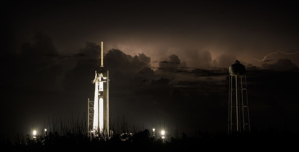 The most amazing photos of SpaceX's historic 1st astronaut launch for NASA