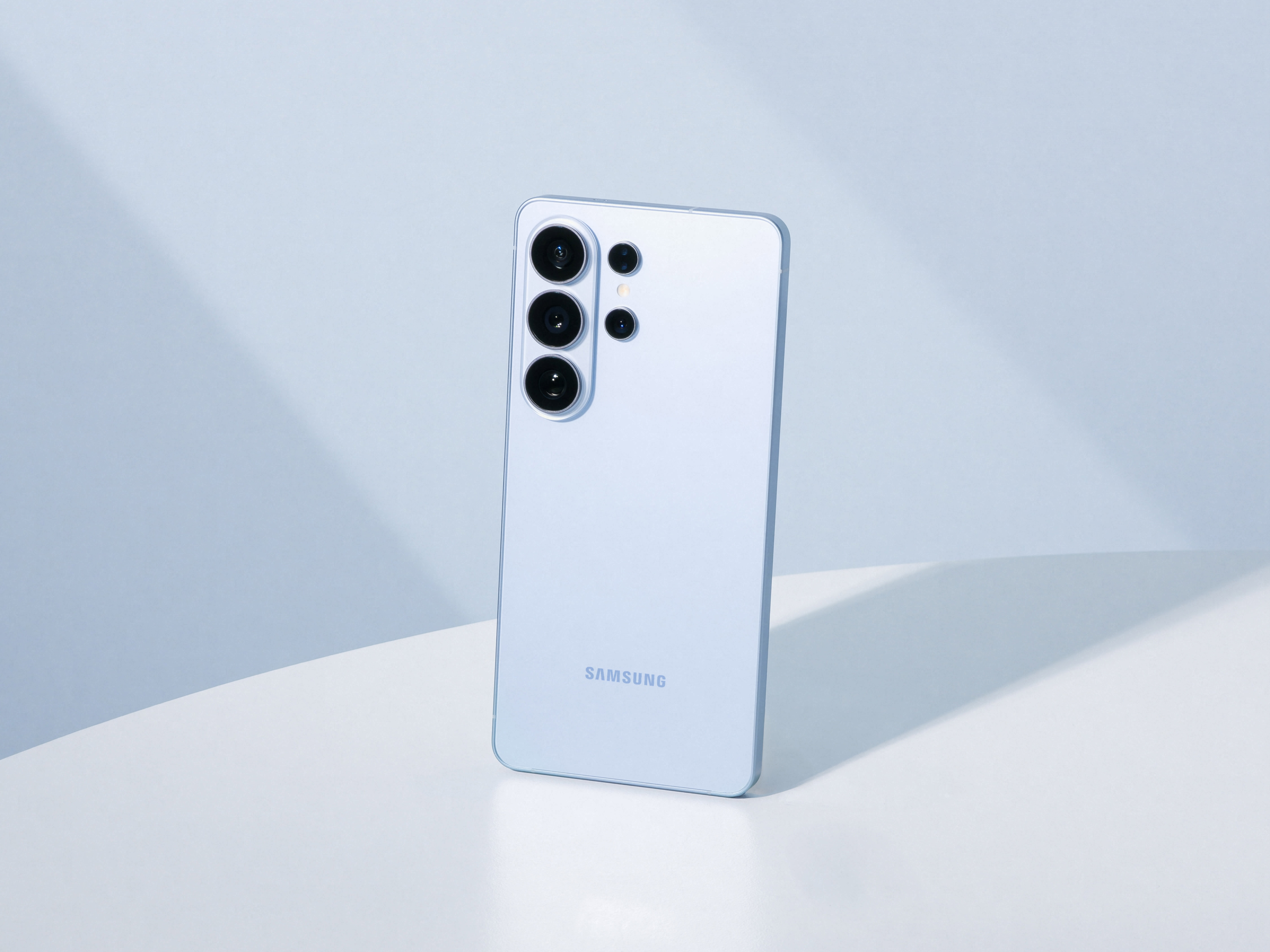 Samsung Galaxy S26 product shots