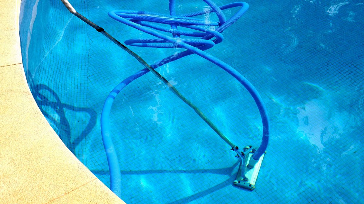 How To Vacuum A Pool Simple Steps For Cleaning Success TrendRadars