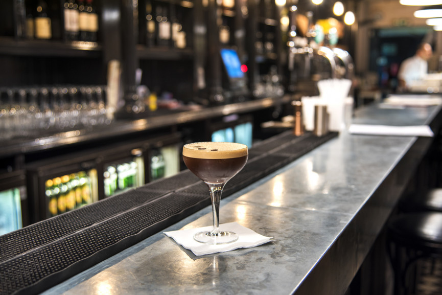 these-are-the-most-popular-cocktails-of-the-last-12-months-11-1556651038-8lZQ-column-width-inline
