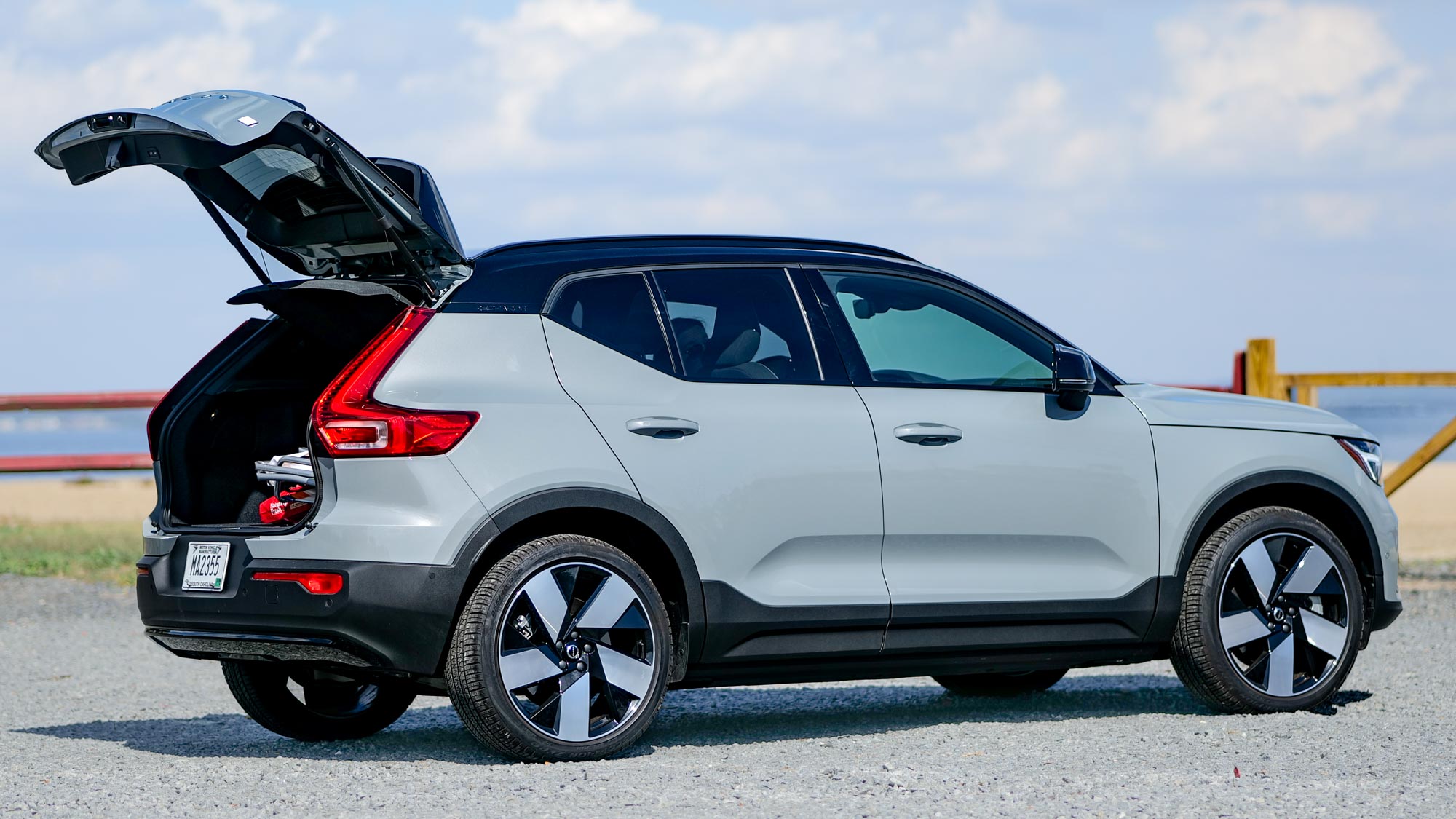 2024 Volvo XC40 Recharge Single Ultimate test drive.