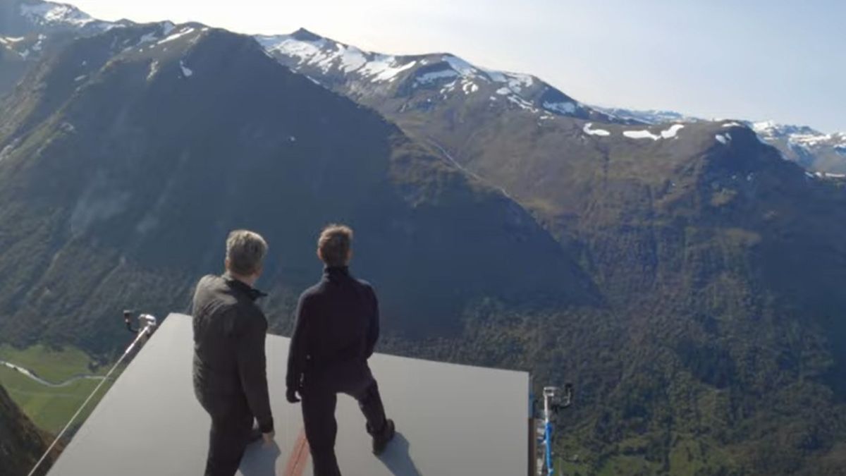 Christopher McQuarrie and Tom Cruise on set of Mission: Impossible - Dead Reckoning Part One