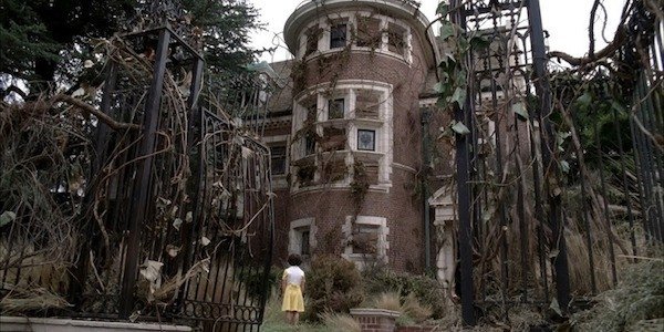 American Horror Story creepy Haunted House