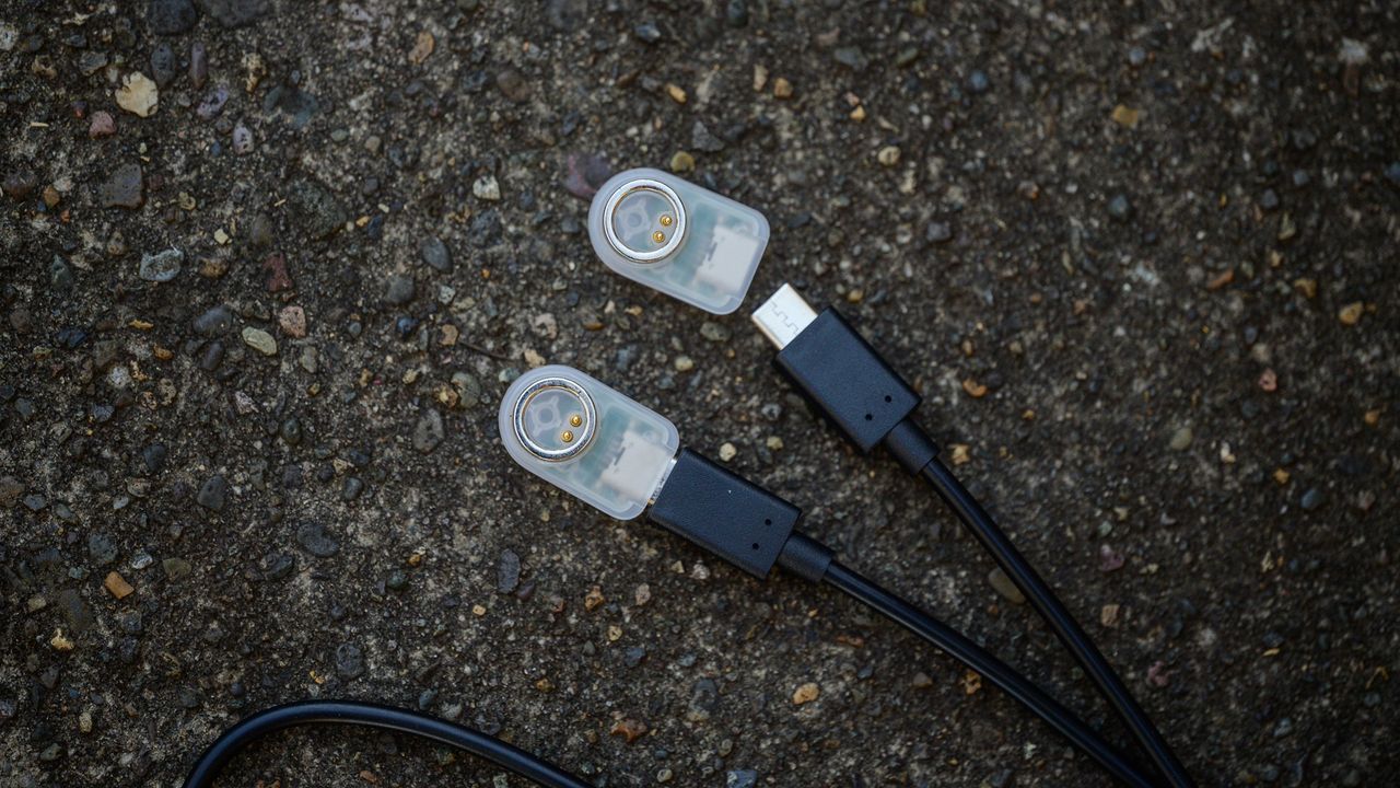 Look Keo Power Pedal charging cables