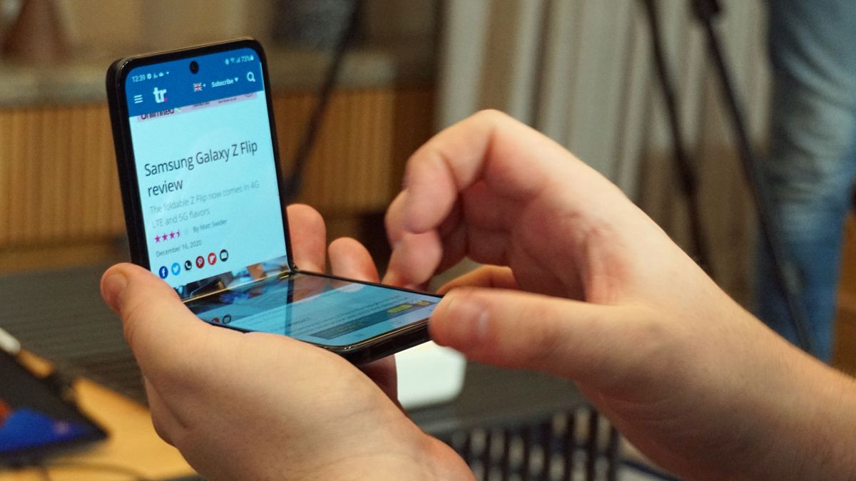 Samsung Galaxy Z Flip 3