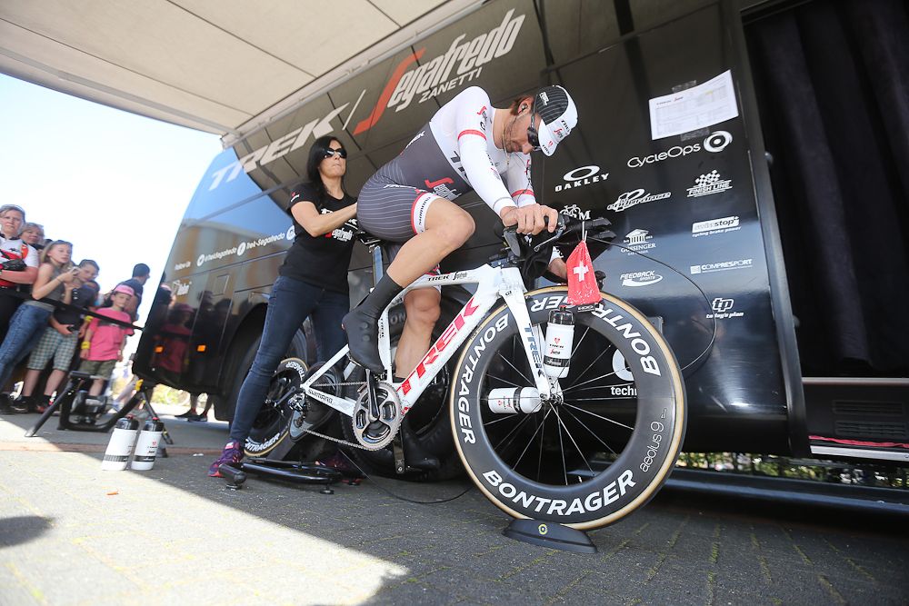 Fabian Cancellara gets on the trainer at the Giro's stage 1 time trial.