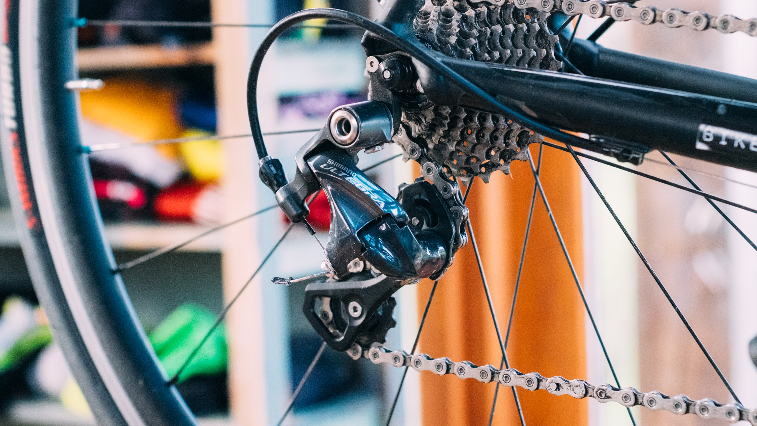 How does a rear derailleur work Cyclingnews