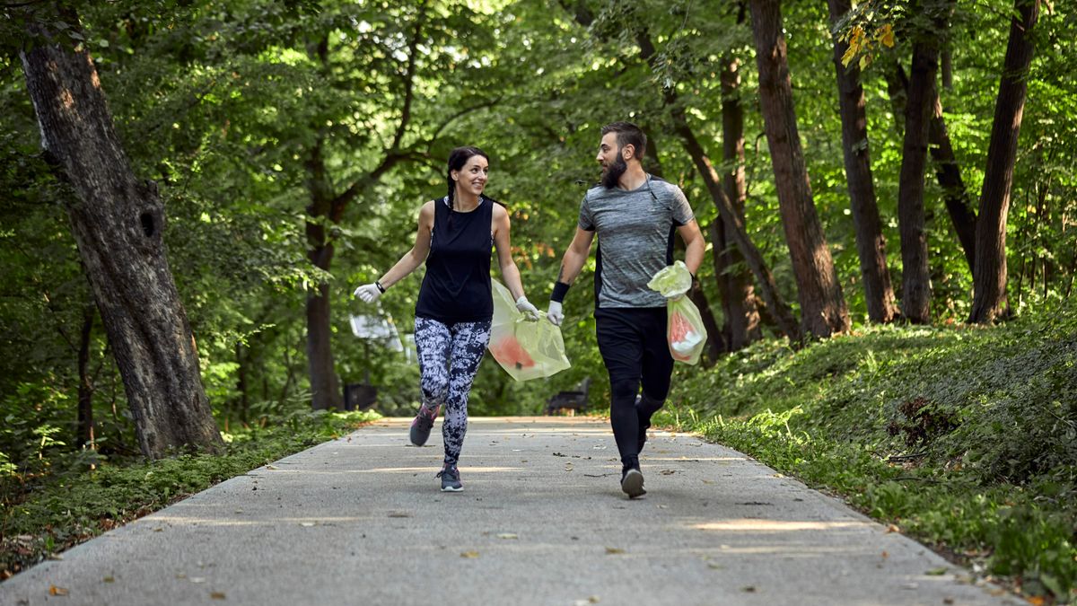 Giving something back. Плоггинг забег. Плоггинг. Парк Фили плоггинг. Running Path.