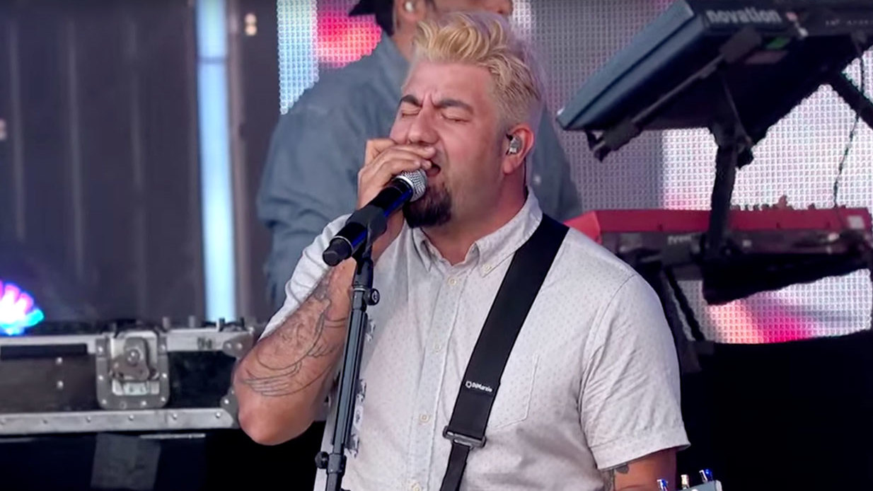 Deftones perform live on Jimmy Kimmell Live