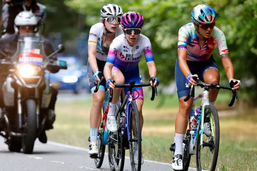 ARNHEM NETHERLANDS SEPTEMBER 04 Amanda Spratt of Australia and Team BikeExchange Jayco competes in the breakaway during the 25th Simac Ladies Tour 2022 Stage 6 a 1503km stage from Arnhem to Arnhem SLT2022 UCIWWT on September 04 2022 in Arnhem Netherlands Photo by Bas CzerwinskiGetty Images