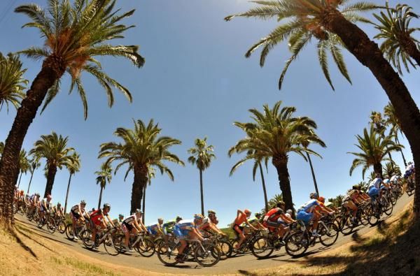 Beautiful conditions for the peloton in Australia