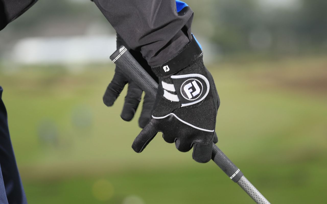 How To Choose The Right Golf Glove Golf Monthly