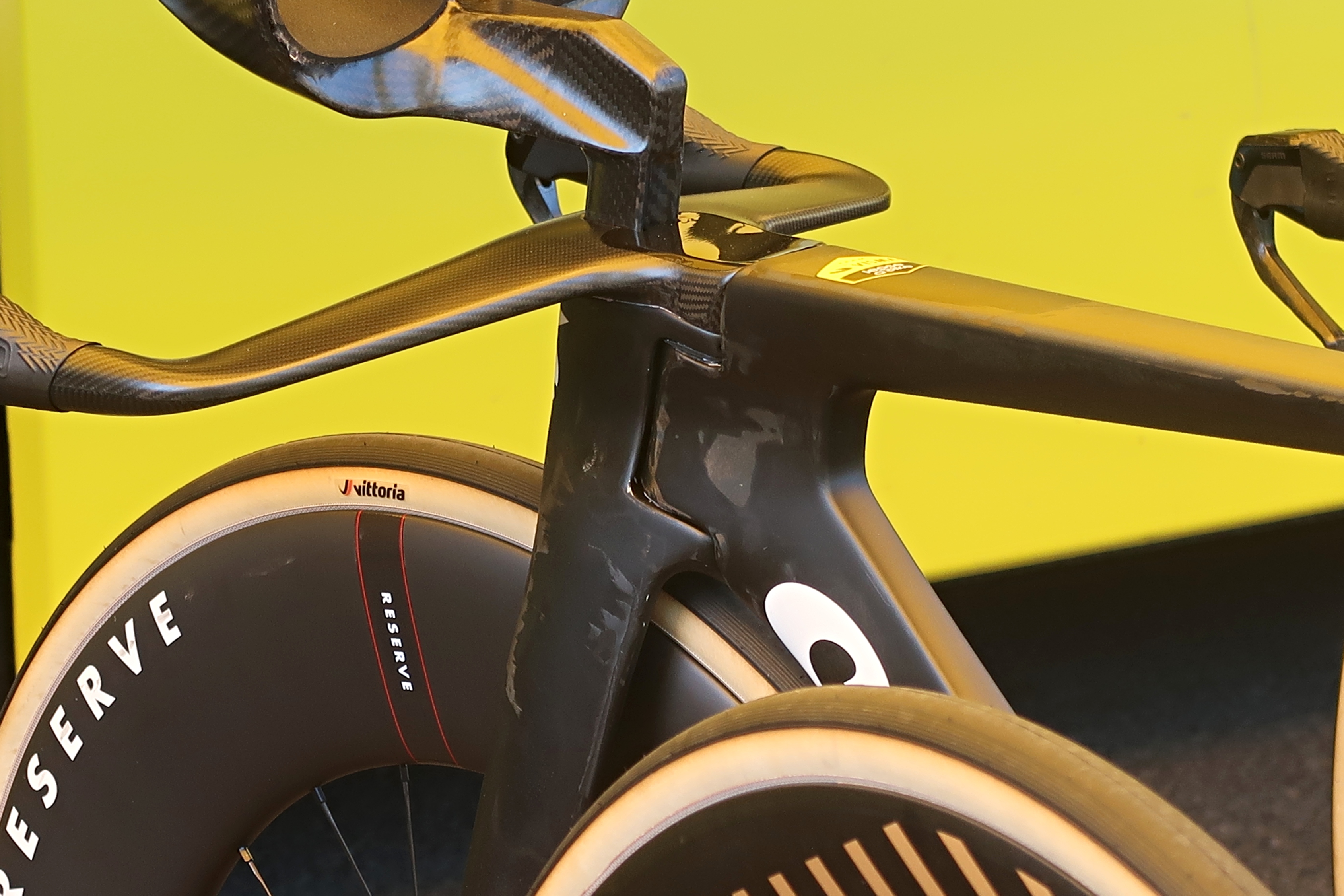 Stripped back paint on Jonas Vingegaard's bike