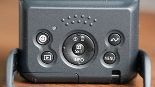 Canon Powershot V10 review