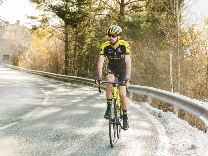 Damien Howson wearing the new kit on the road