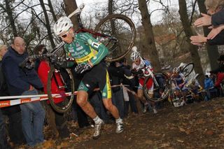 Sven Nys leads Kevin Pauwels and Bart Aernouts.
