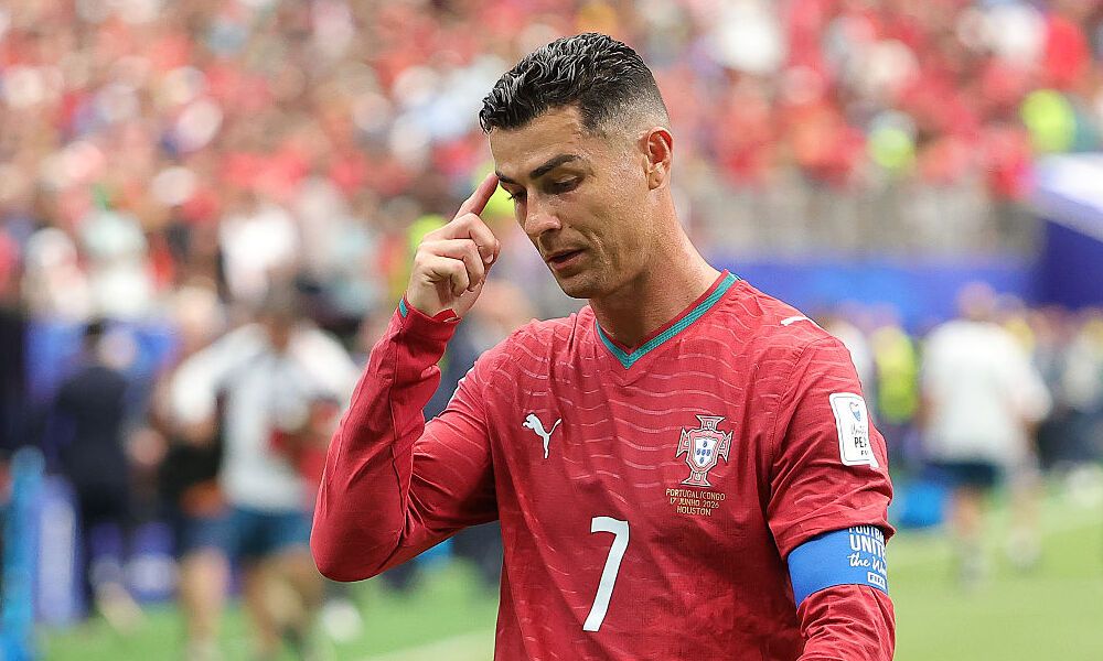 Do players get paid for playing in the World Cup?