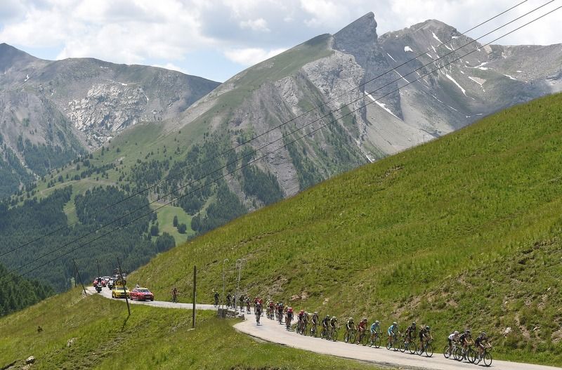 The select group riding up the Col d'Allos with Ian Boswell leading