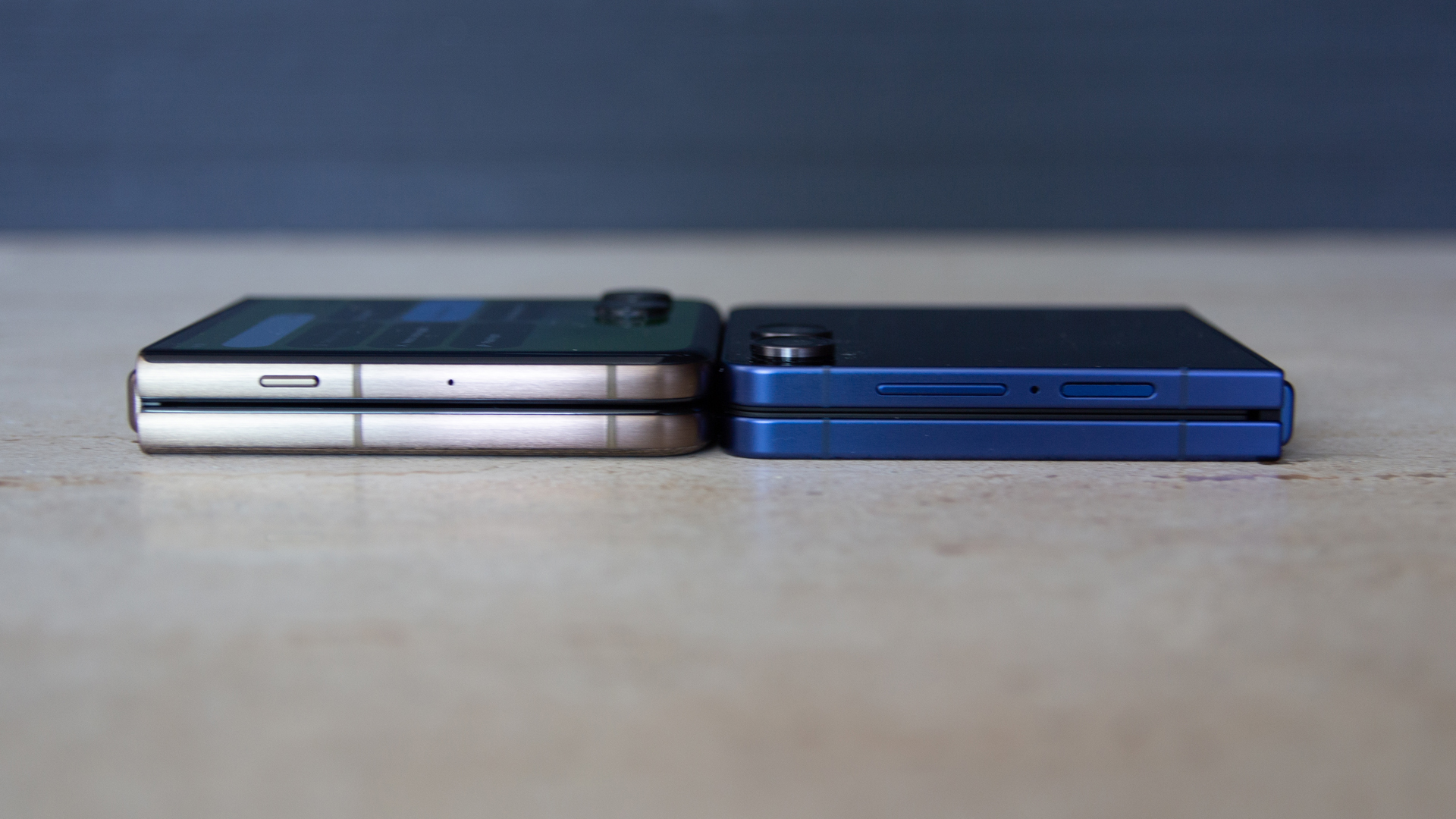 Motorola Razr 70 Ultra vs Samsung Galaxy Z Flip 7