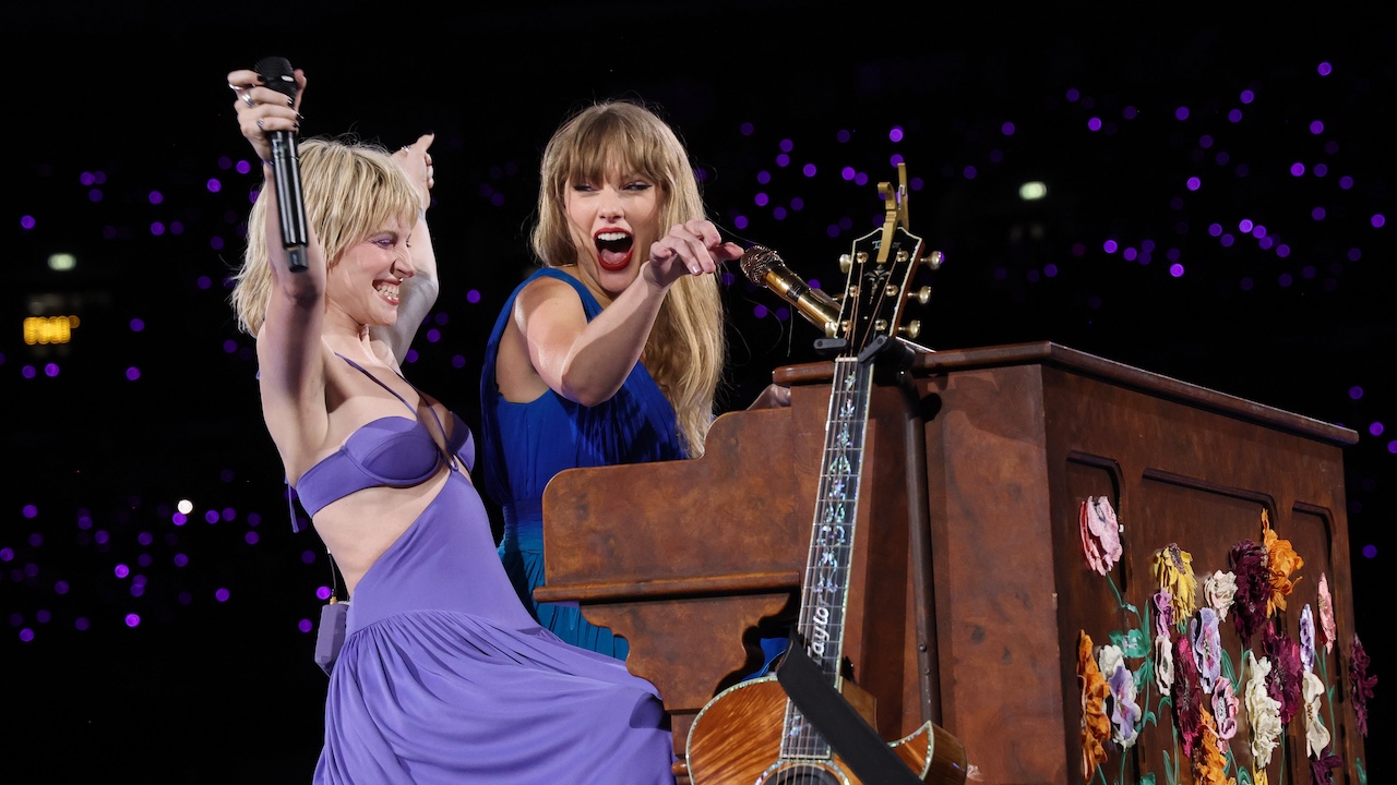 Hayley Williams and Taylor Swift performing together in 2023