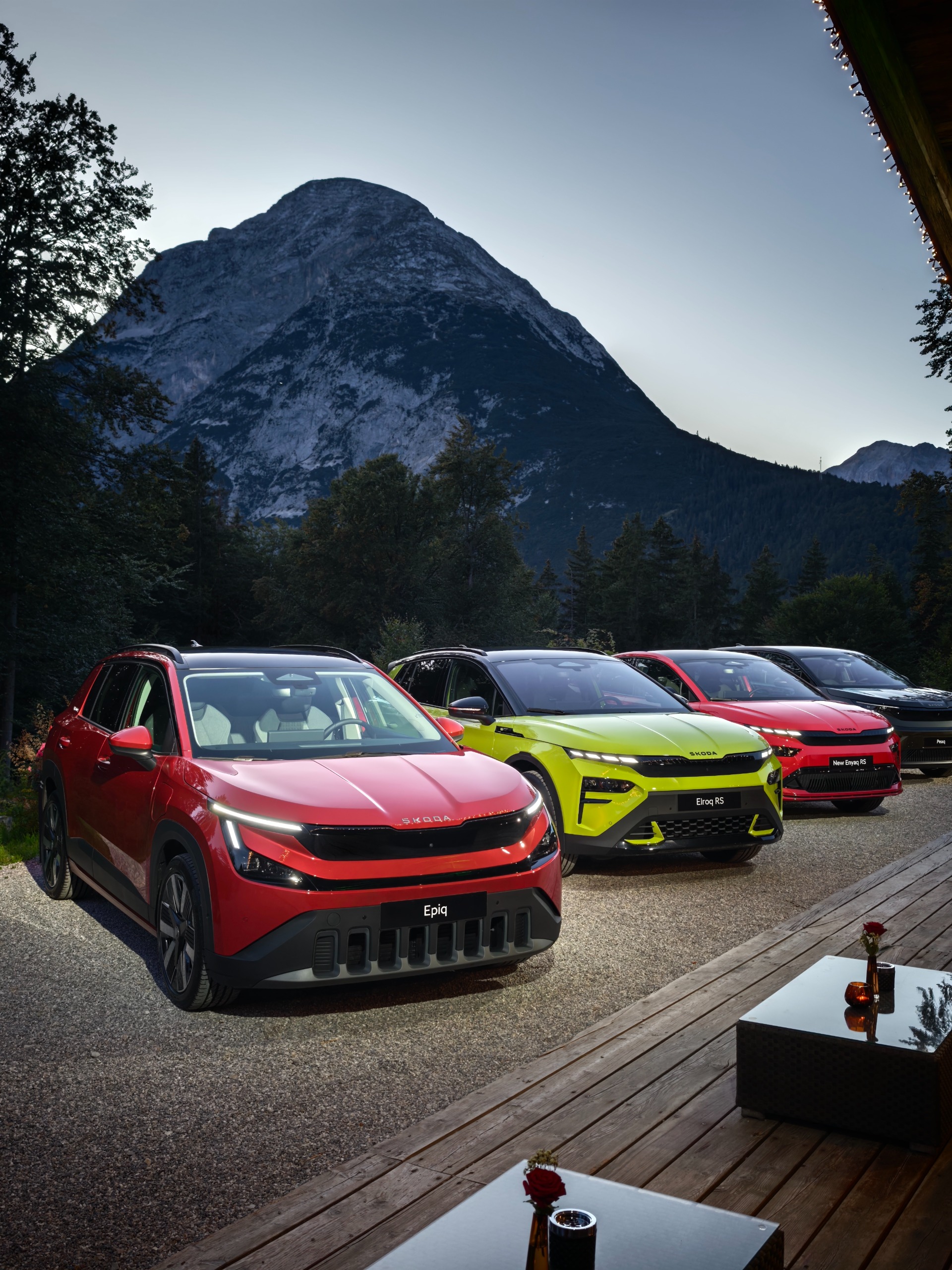 The new &amp;Scaron;koda Epiq alongside the Elroq RS and Enyaq RS