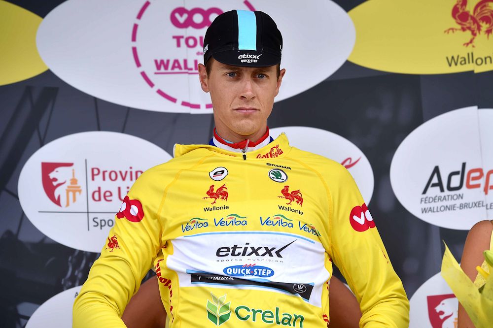 Niki Terpstra in yellow on the stage 4 podium