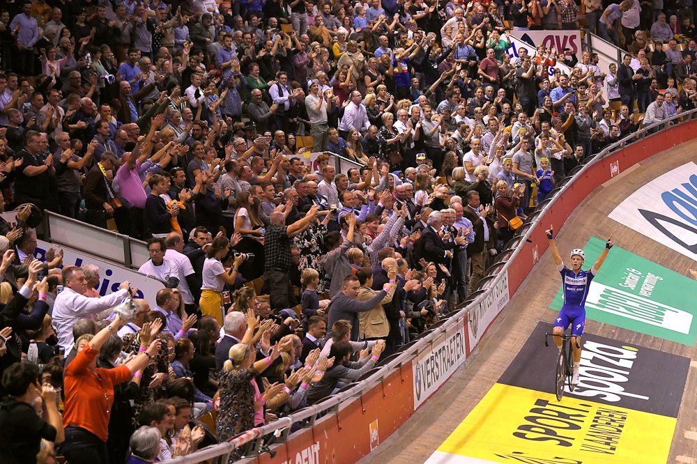The crowd erupts as Iljo Keisse celebrates the final sprint and overall victory of the Gent Six Day