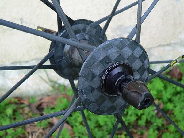 Carbon fiber is used for all of the front hub shell.